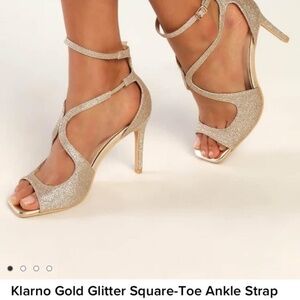 Gold glitter heels NIB